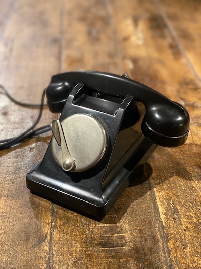 telephone ancien en bakelite noir 1940 PTT
